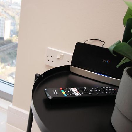 The Skyline - Luxury City Centre Flat With Designated Parking Cardiff Ngoại thất bức ảnh