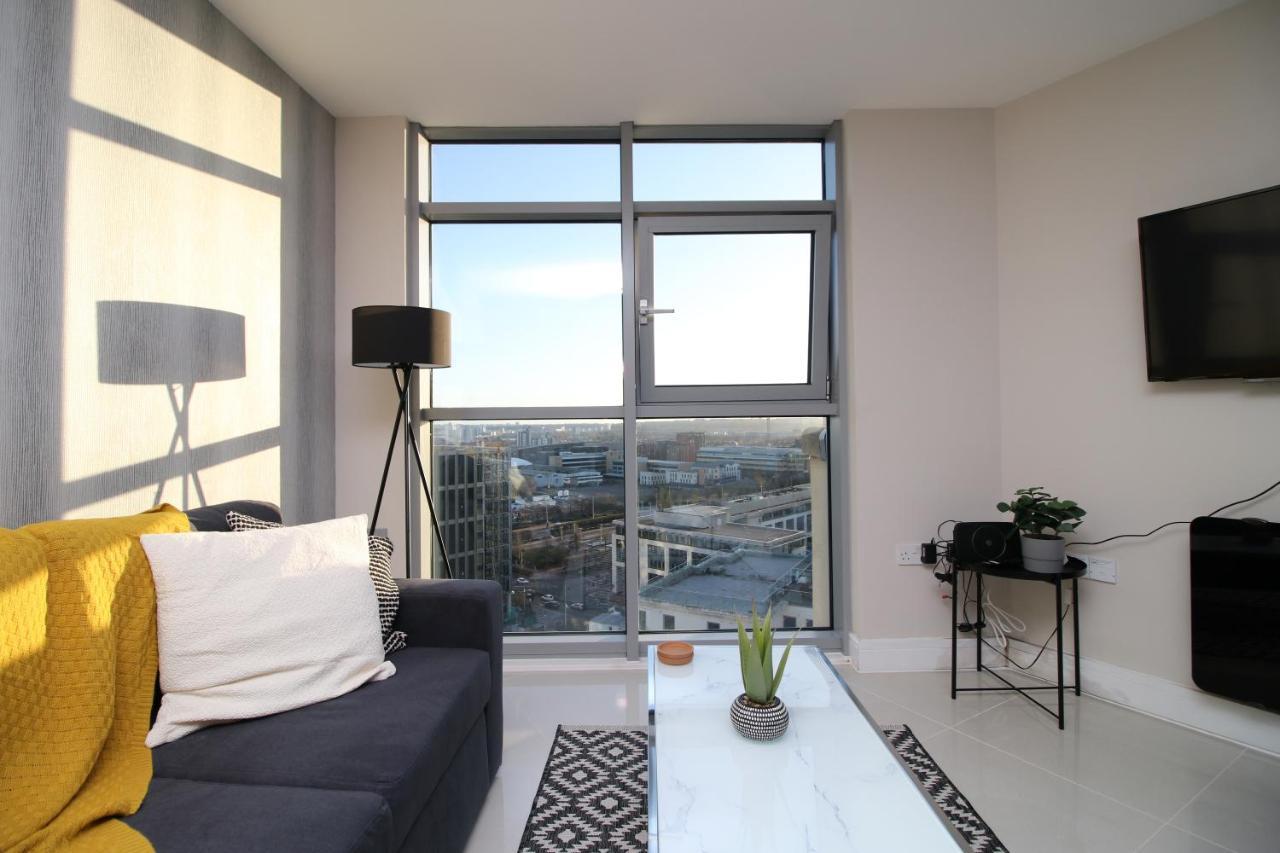 The Skyline - Luxury City Centre Flat With Designated Parking Cardiff Ngoại thất bức ảnh