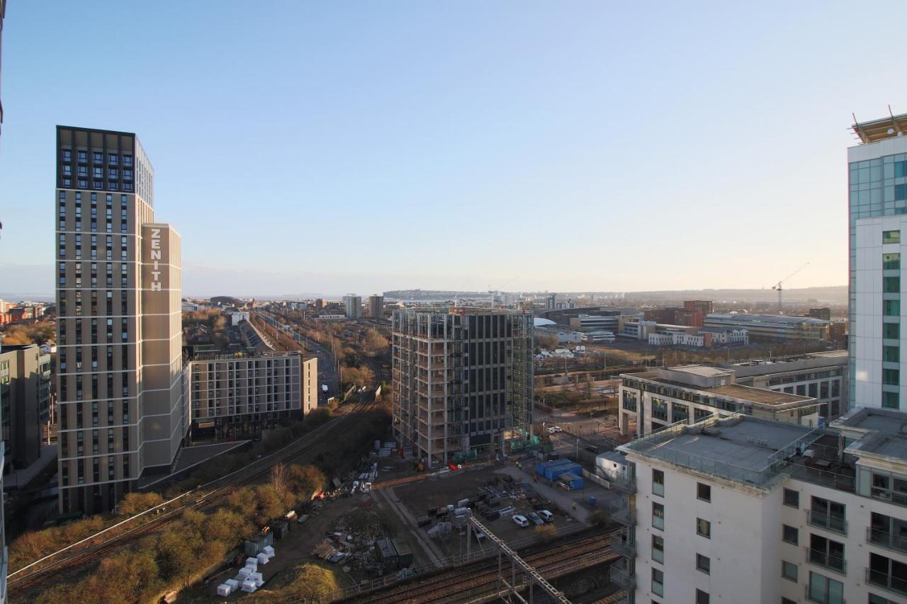 The Skyline - Luxury City Centre Flat With Designated Parking Cardiff Ngoại thất bức ảnh