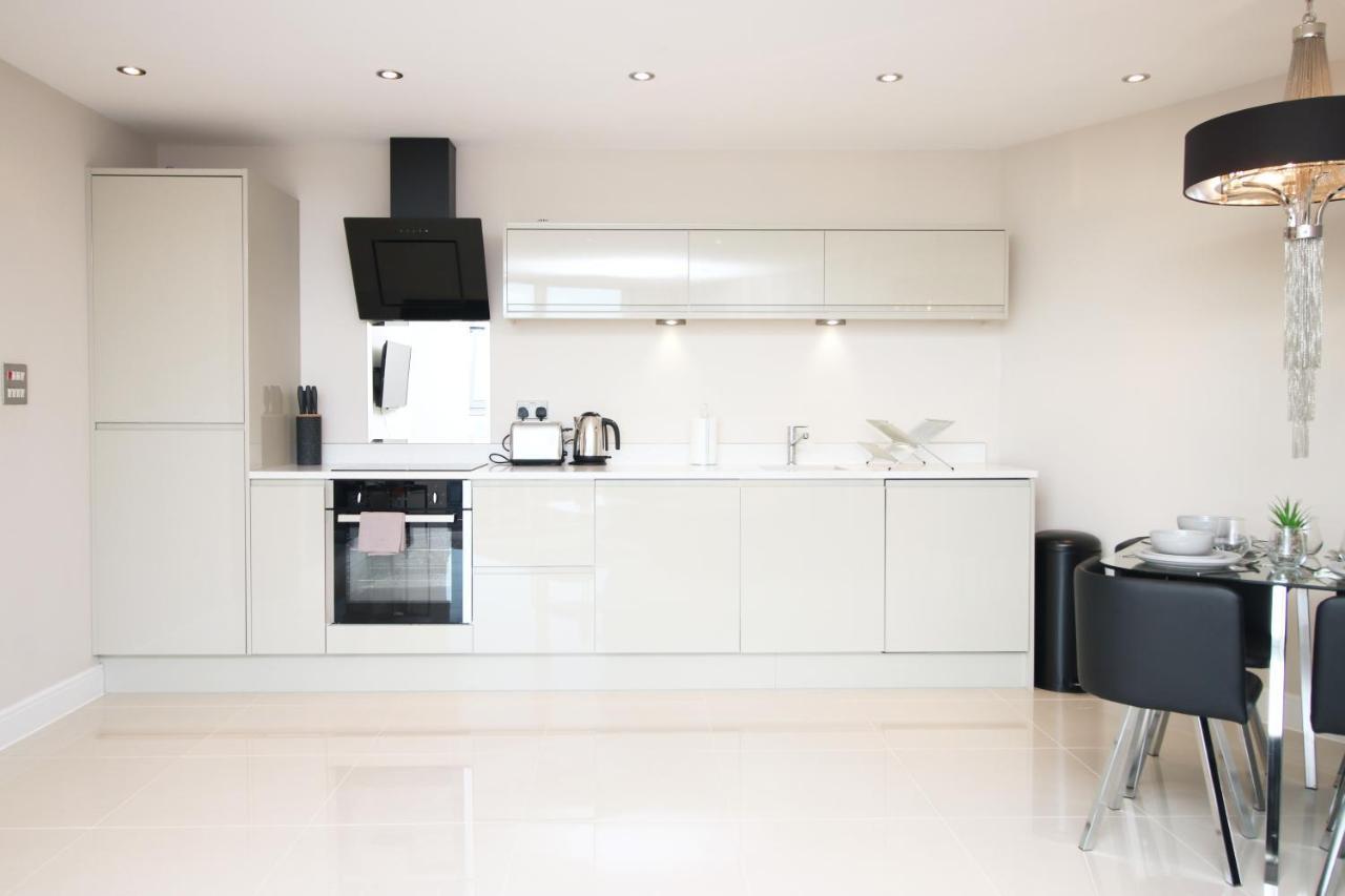 The Skyline - Luxury City Centre Flat With Designated Parking Cardiff Ngoại thất bức ảnh