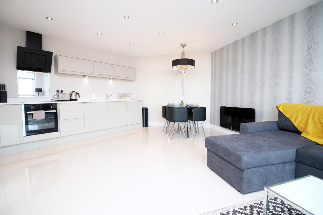 The Skyline - Luxury City Centre Flat With Designated Parking Cardiff Ngoại thất bức ảnh