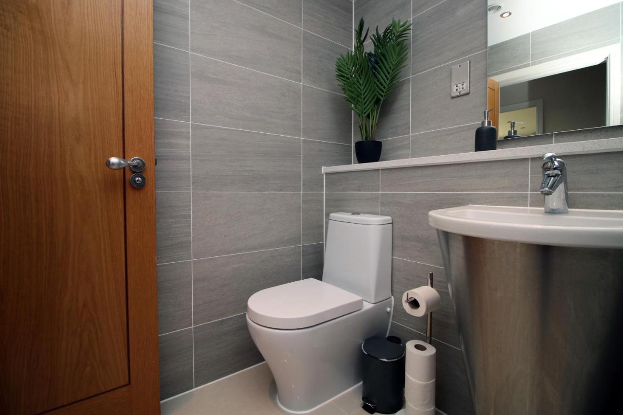 The Skyline - Luxury City Centre Flat With Designated Parking Cardiff Ngoại thất bức ảnh