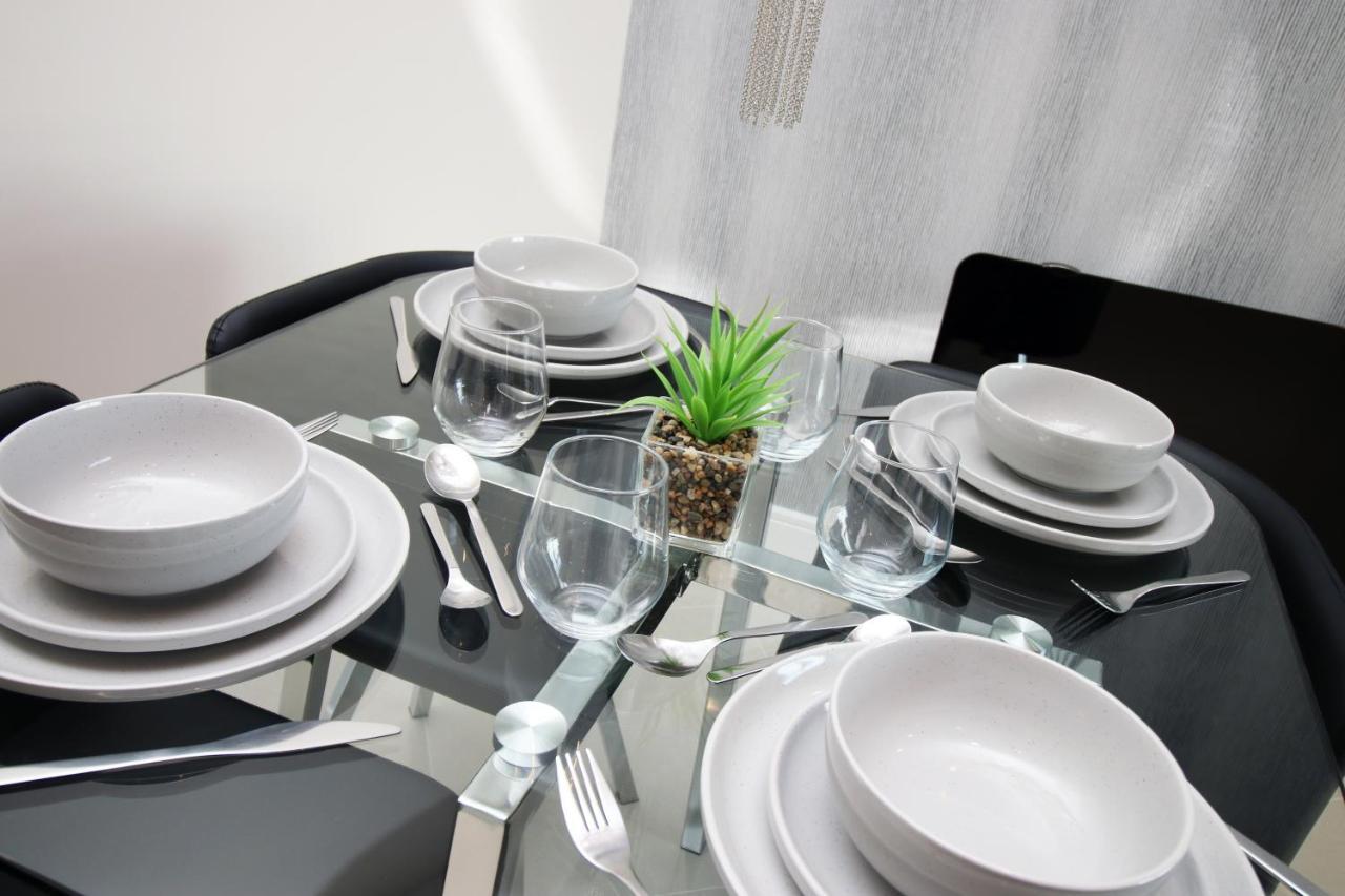 The Skyline - Luxury City Centre Flat With Designated Parking Cardiff Ngoại thất bức ảnh